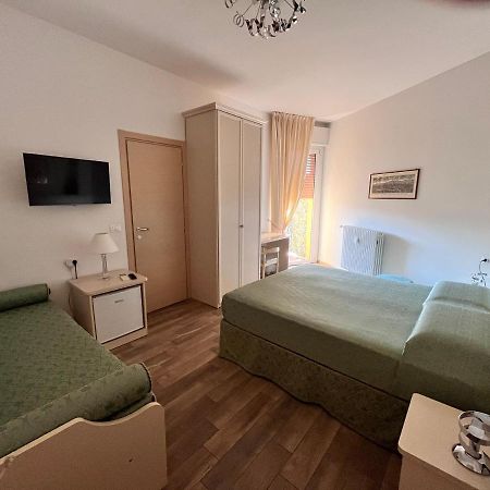 Guest House In Piazza โบโลญญา ภายนอก รูปภาพ