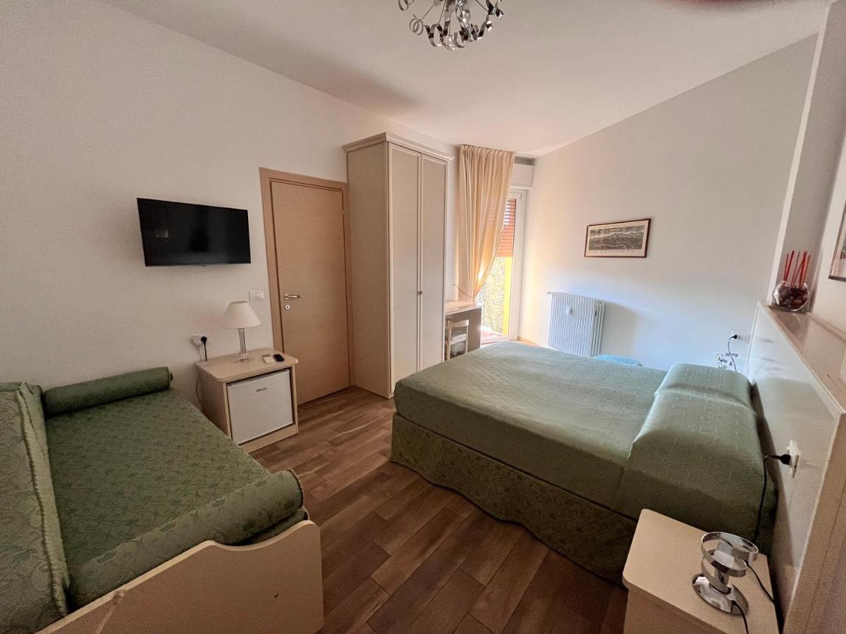 Guest House In Piazza โบโลญญา ภายนอก รูปภาพ