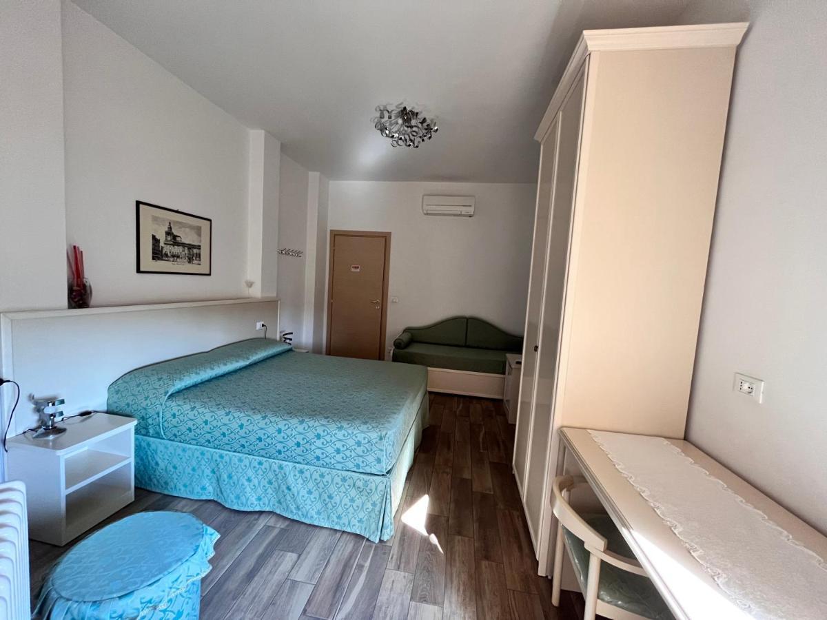 Guest House In Piazza โบโลญญา ภายนอก รูปภาพ
